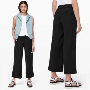 Lululemon On the Fly Wide Leg 7/8 Pants NWT